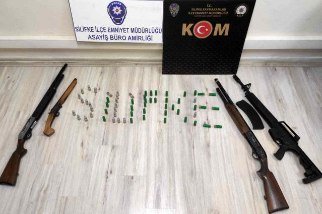 Silifke'de çok sayıda silah ele geçirildi